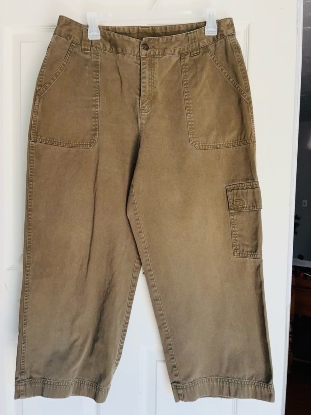 Liz Clairborne first issue size 14 wide legged cropped pants army green/ denim